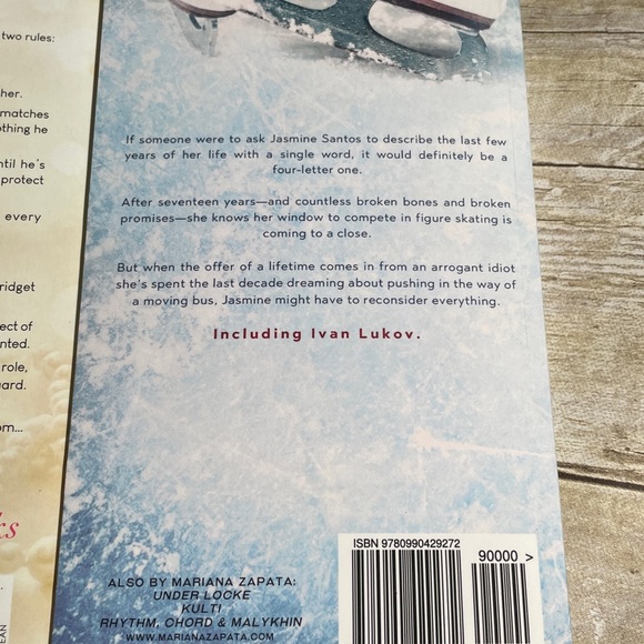 Assorted Book Bundle - Picture 3 of 5